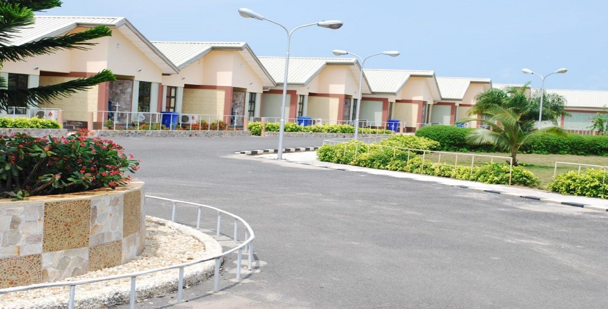 Magbon Whispering Palms Resort מראה חיצוני תמונה