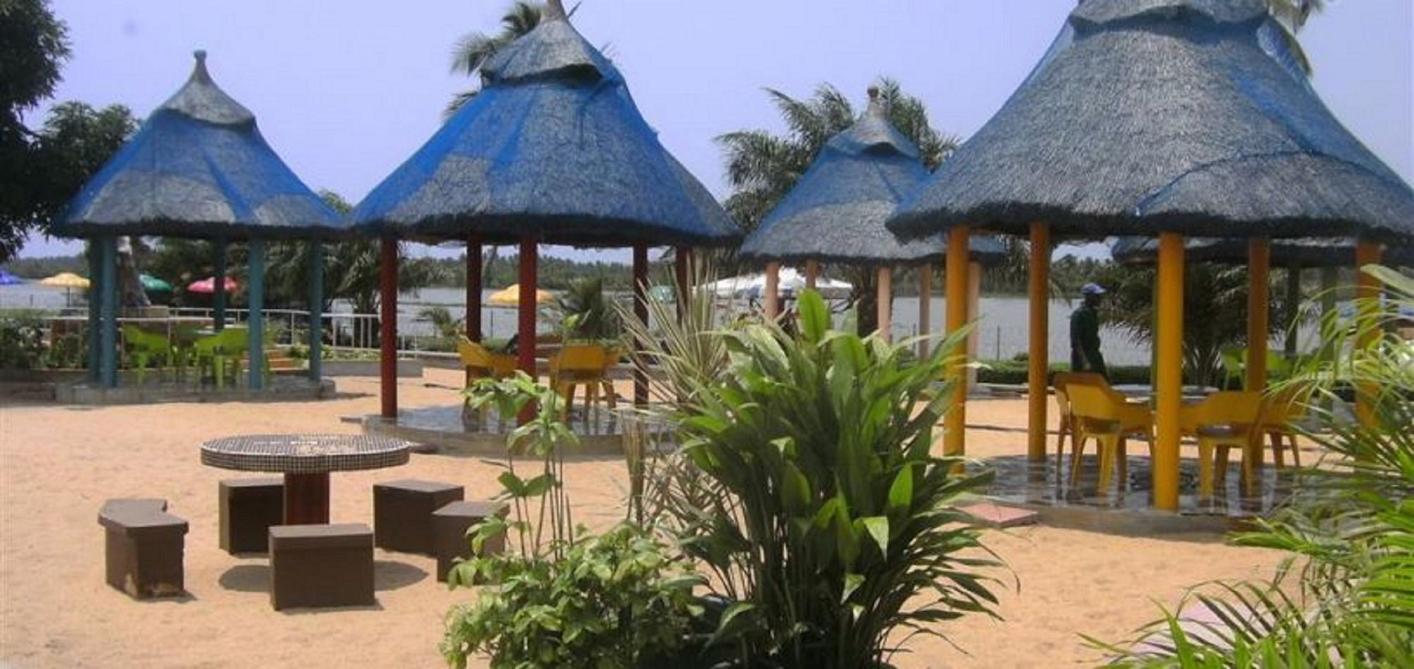 Magbon Whispering Palms Resort מראה חיצוני תמונה